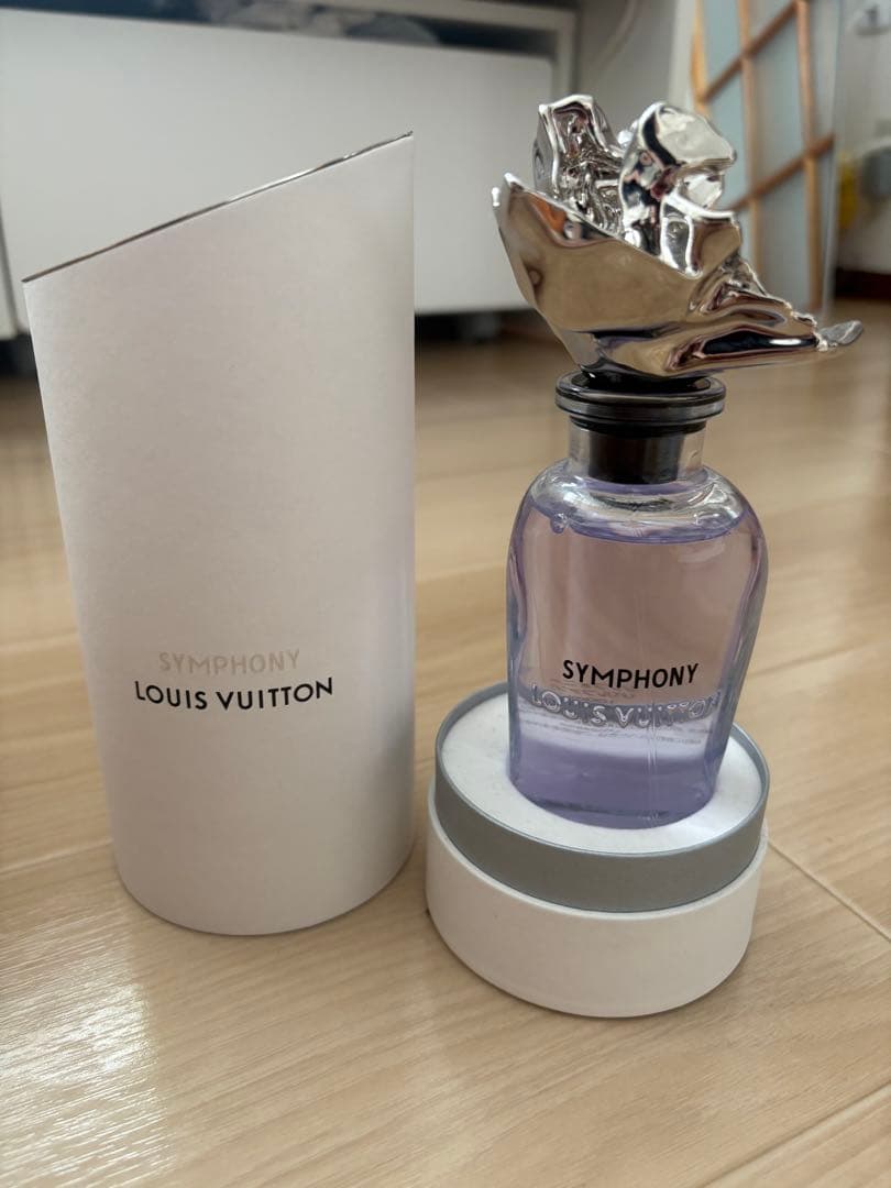 LOUIS VUITTON Symphony 100ml 即購入○ Louis Vuitton Symphony Parfum Spray 100ml / 3.4oz fragrance