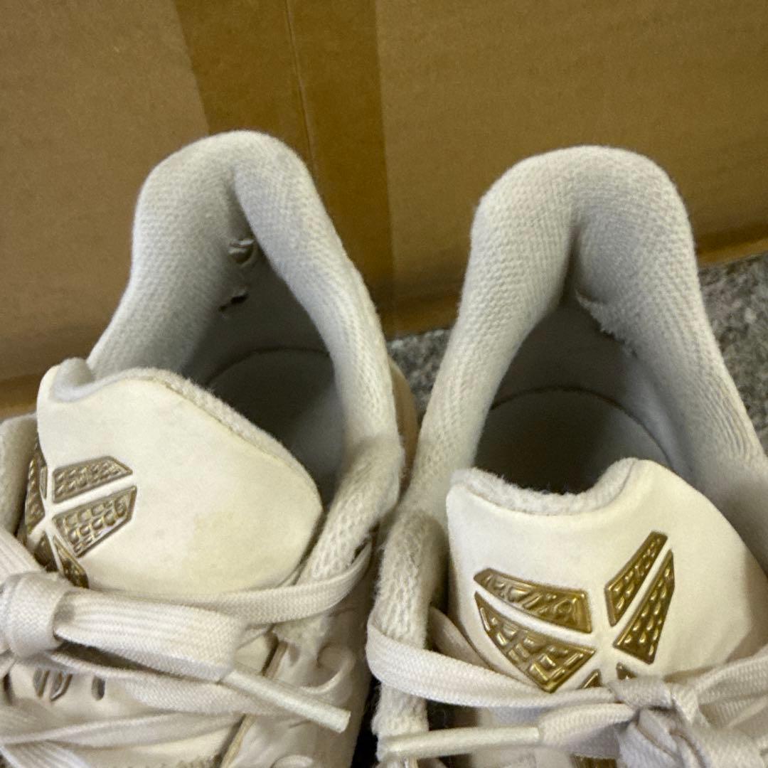 NIKE KOBE マンバフォーカス 29.5 白金 バスケットシューズ - メルカリ
