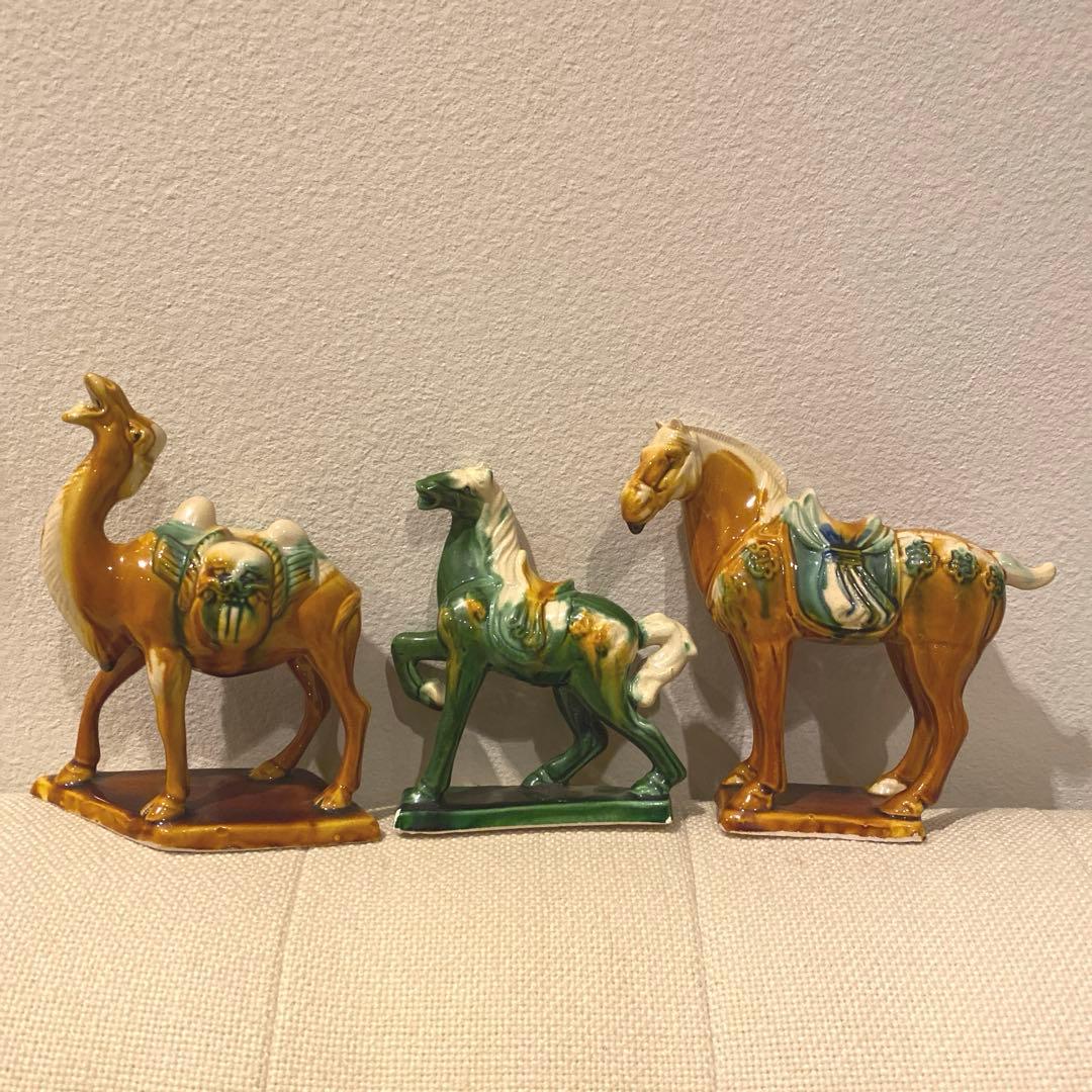唐三彩 馬、ラクダの置物 3体 - メルカリ