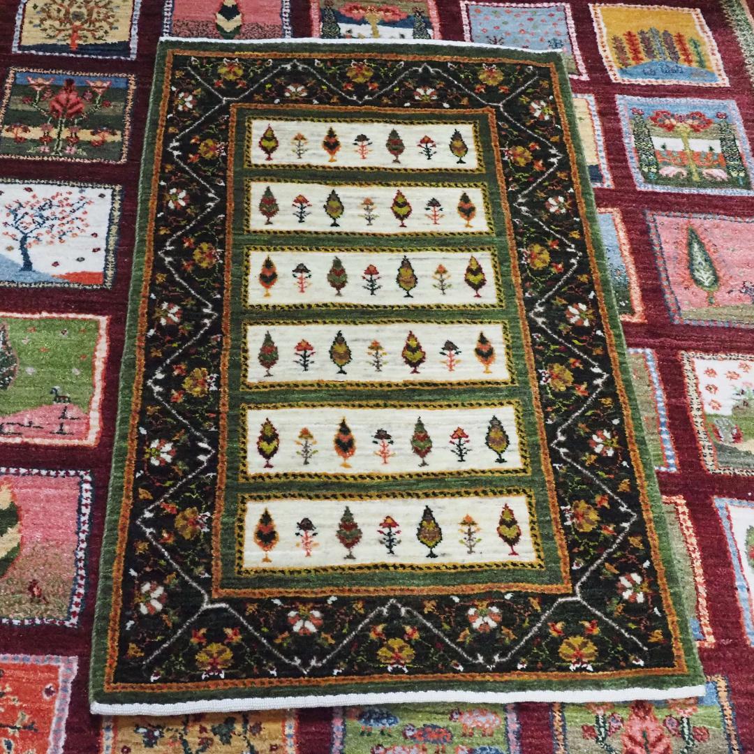 ゾランヴァリ　ギャッベ（ルリバフ）・玄関マットサイズ ギャッベ 玄関マット 90x60cm ルリバフ ロリバフト ウール 100