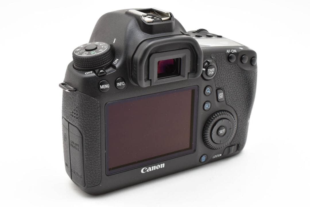 ■ 美品 ■ キャノン　Canon EOS 6D ボディ 《S数 15060回》
