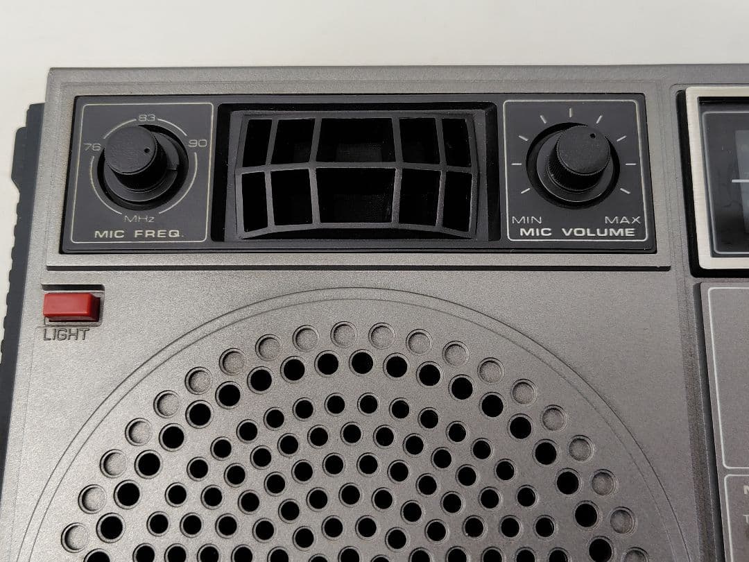 VICTOR F-240 MW/SW/FM 3バンド ラジオ