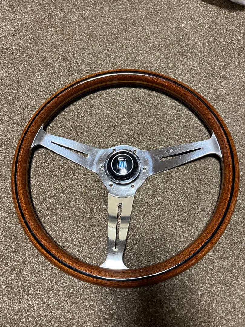 ナルディ　ウッドステアリング36π?? 楽天市場】ステアリング NARDI クラシック ウッド＆ポリッシュスポーツ
