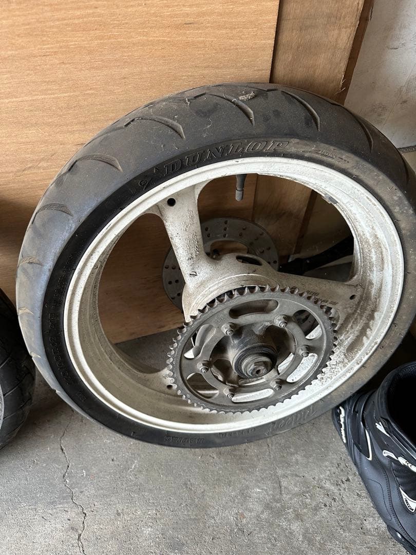 TZR250 3MAリアホイール - メルカリ