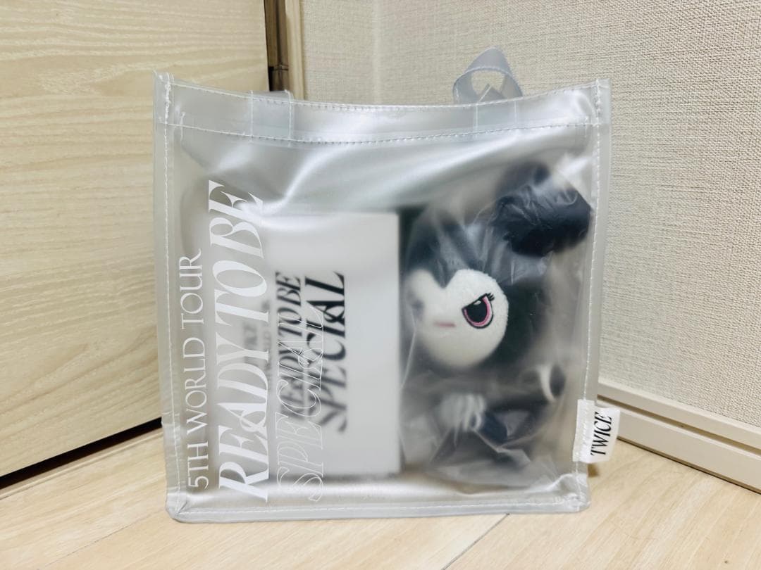 ☆新品・未開封☆TWICE アップグレードチケットオリジナルグッズ