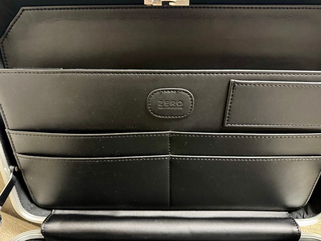 ゼロハリバートン アタッシュケース アルミ A4対応 9.5L 94211