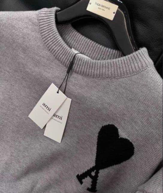 AMI PARIS グレー ハート刺繍 ニットセーター 男女兼用 M11 - メルカリ