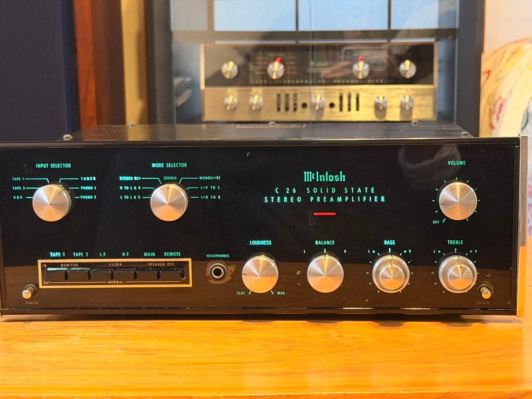McIntosh マッキントッシュ C26 プリアンプ　最終値下げ McIntosh マッキントッシュ C26 プリアンプ 最終値下げ