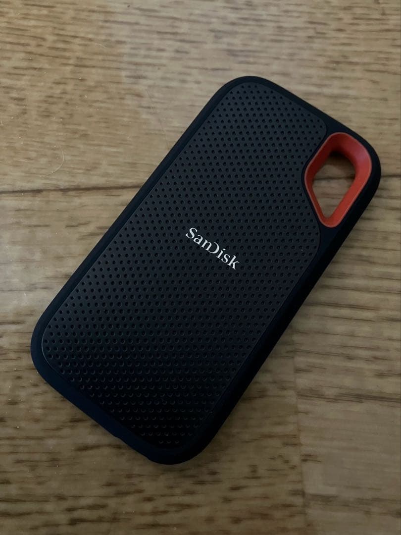 外付けハードディスク・ドライブ SDSSDE61-4T00 サンディスク エクストリーム4TB SDSSDE61-4T00-J25 ポータブルSSD 外