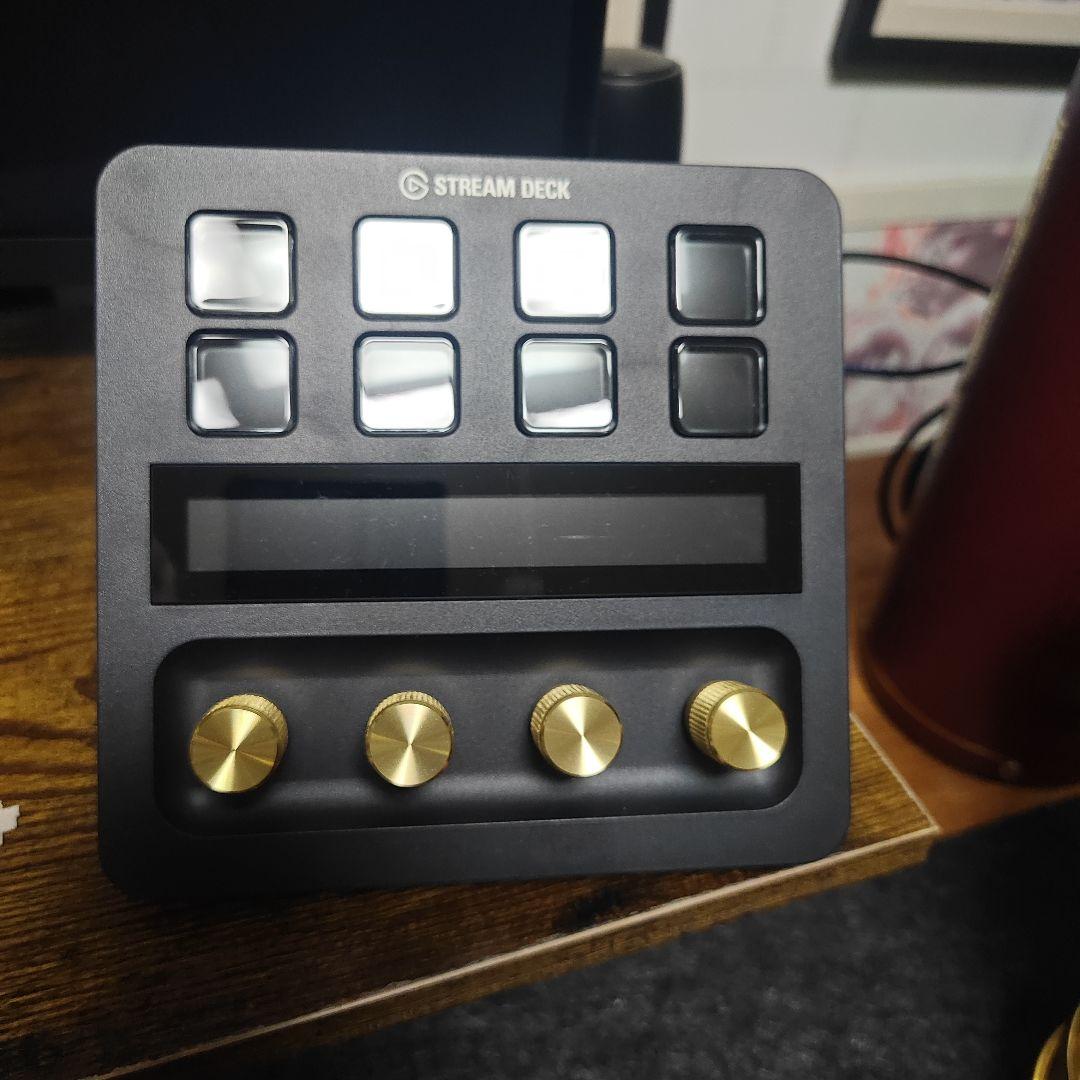 elgato stream deck+　Hub ゴールドボタン USB Hub | Multiport Adapter for Stream Deck + | Elgato