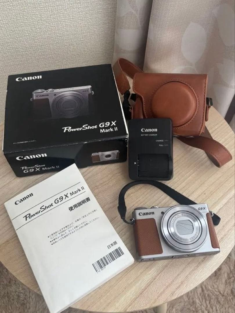 Canon PowerShot G9 X Mark II 本体と付属品 Canon PowerShot G9 X Mark II - Cameras - Canon Central and North