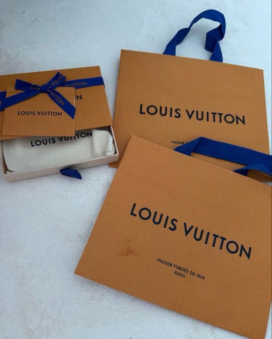 ルイヴィトン ショッパー ギフトボックス セット - メルカリ