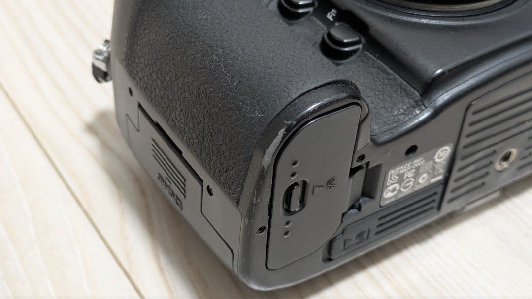 年内に売り切り・交渉歓迎】NIKON D800ボディ（防湿庫管理品