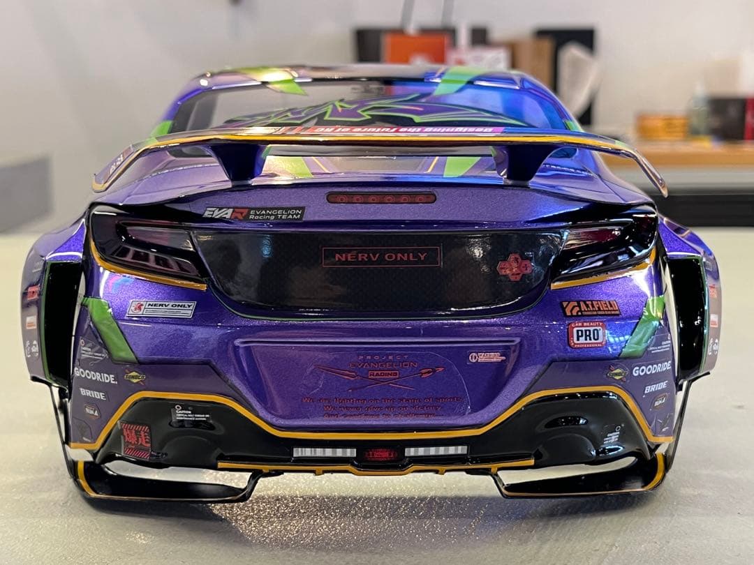 ReveD「エヴァンゲリオンレーシング GR86」リアショート加工済み