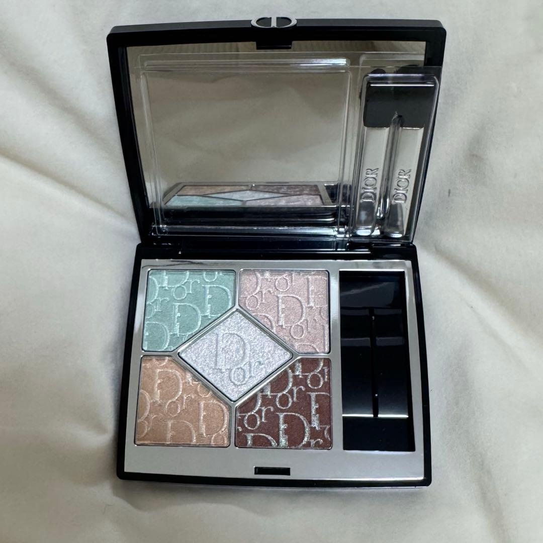 Dior ディオールショウ サンク クルール 645 ミントバブルガム 箱付き Dior ディオールショウ サンク クルール 645 ミントバブルガム 箱付き