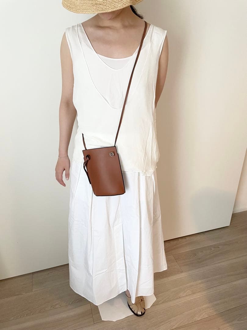 LOEWE ロエベ ダイスポケット タン ショルダーバッグ 新宿伊勢丹購入