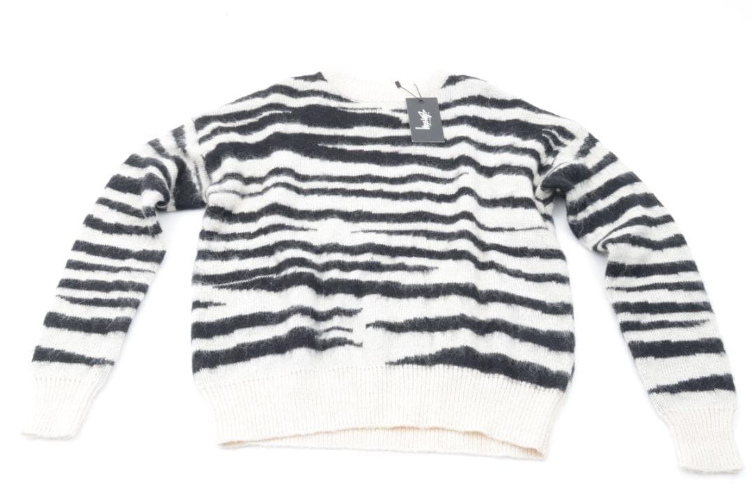 新品・未使用 STUSSY ゼブラ柄ニットセーター ホワイト/ブラック 中古・古着通販】stussy (ステューシー) ゼブラ柄モヘアニット