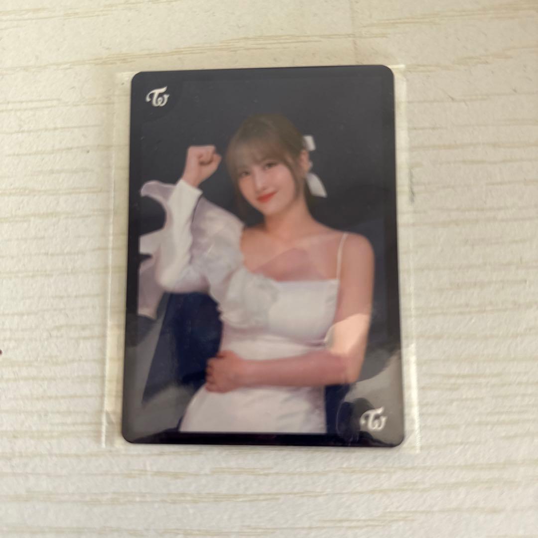 TWICE じゃんけんトレカ　モモ Amazon.co.jp: TWICE じゃんけんトレカ : おもちゃ