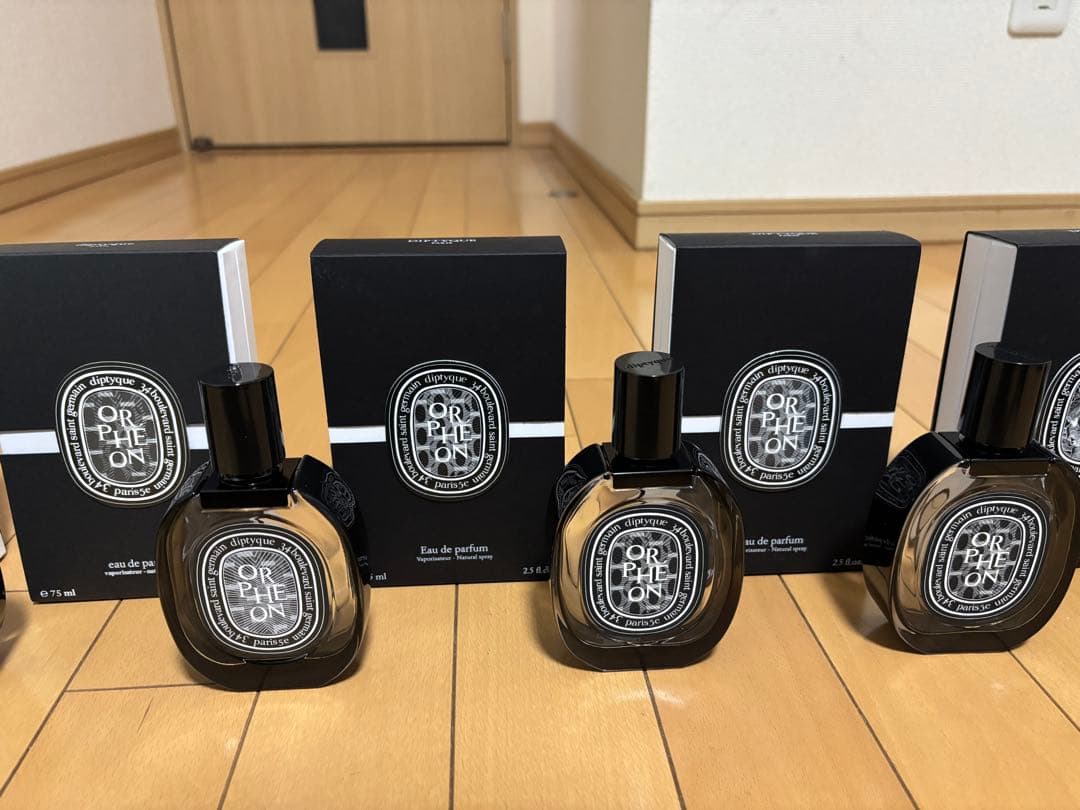 空き瓶】人気香水 ガラスボトル まとめ売り（中身なし） - メルカリ