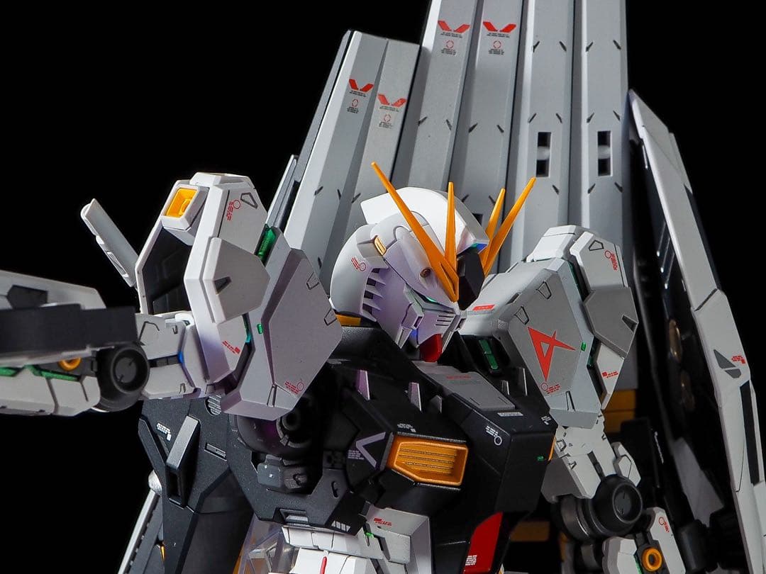 mg νガンダム ver.ka 全塗装 完成品 筋彫り マスキング 発光など