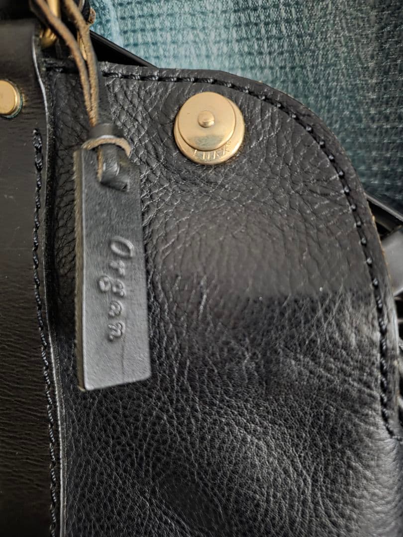 ヘルツ オルガン ドイツホックのビジネスバッグ 〈現品販売品