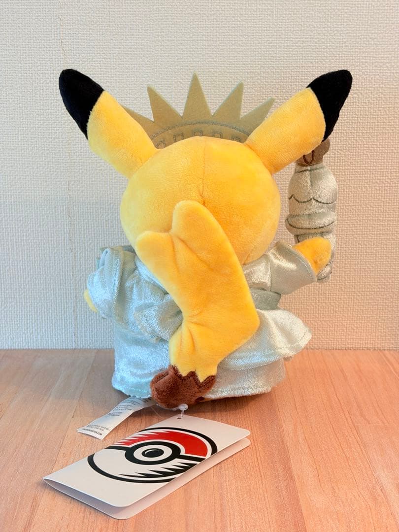 ピカチュウ ぬいぐるみ 自由の女神 新品タグ付き ニューヨーク