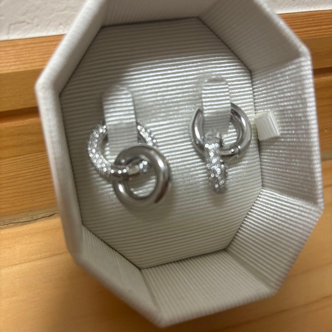 川村壱馬着用スワロフスキー Dextera フープピアス - メルカリ