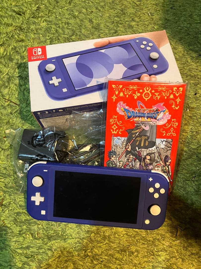 Nintendo Switch Lite パープル 本体 ドラクエ11s付き Amazon.co.jp: Nintendo Switch ドラゴンクエストXI S ロト