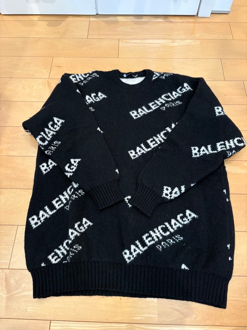 BALENCIAGA ロゴ入りセーター ブラック　34サイズ 楽天市場】バレンシアガ BALENCIAGA 総柄ロゴ ニット セーター クルー