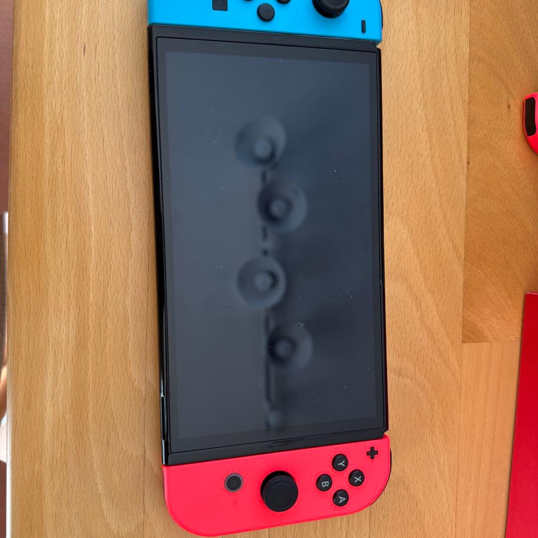 任天堂switch「有機EL」 青・赤 カセット・ジョイコンストラップ付 Nintendo Switch ジョイコン 青赤ストラップ付 - メルカリ