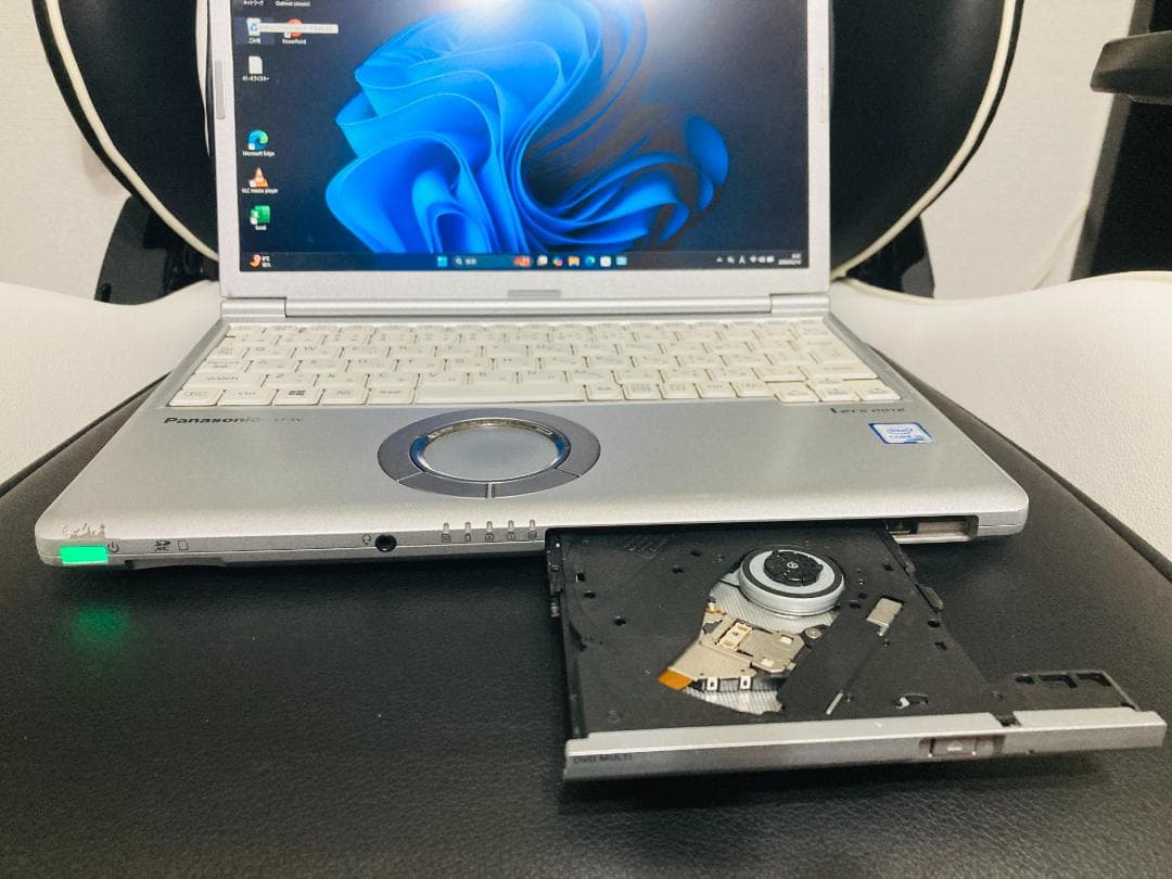 レッツノートSV8 256GB 16GB OFFICE2024 DVDマルチ - メルカリ