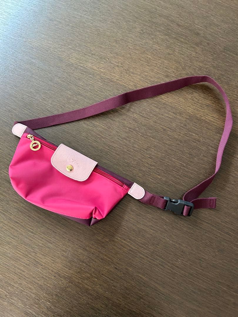 ロンシャン　ウエストポーチ　ボディバッグ　ピンク LONGCHAMP（ロンシャン） 並行輸入 ショルダーバッグ スマイル クロス