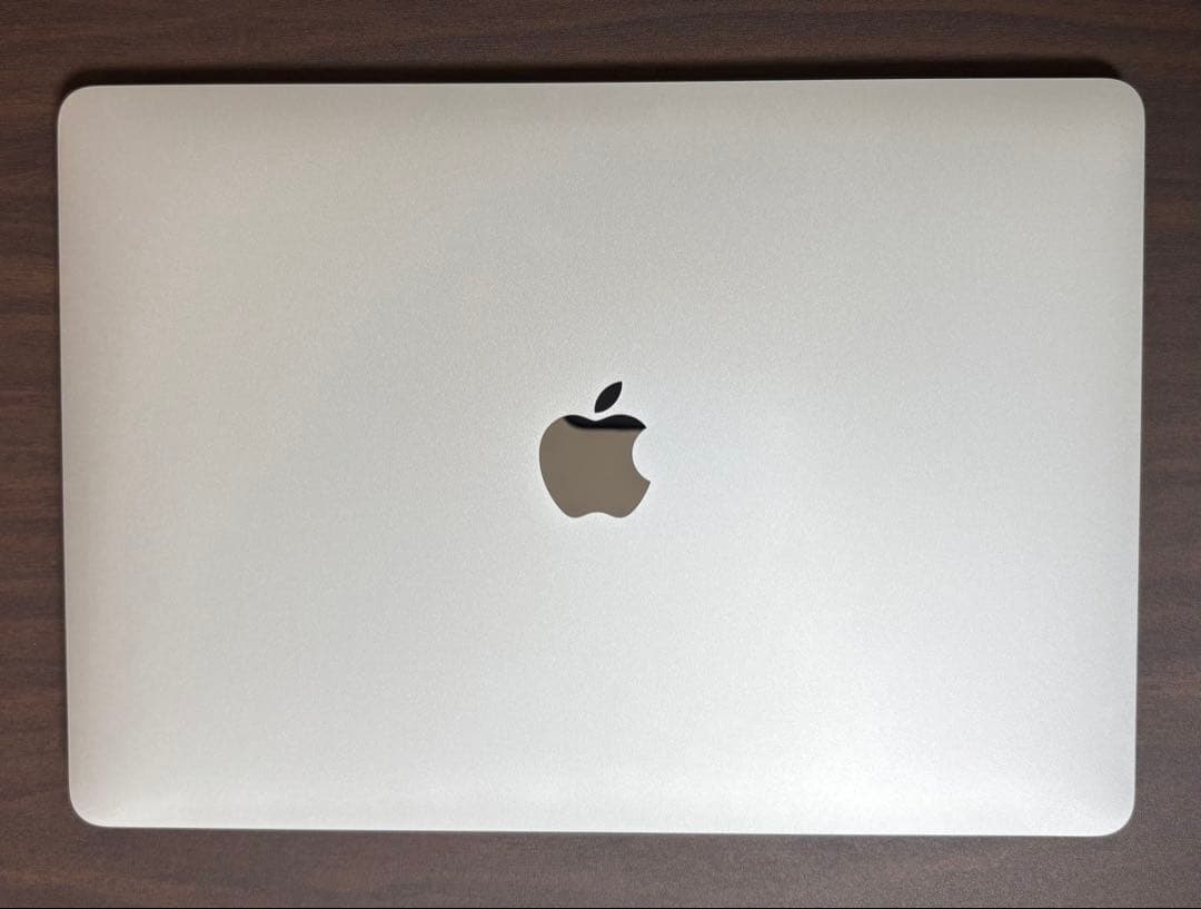 Apple MacBook Air M1（2020）16GB 256GBシルバー Apple MacBook Air M1 Chip 256GB SSD 8GB 13.3