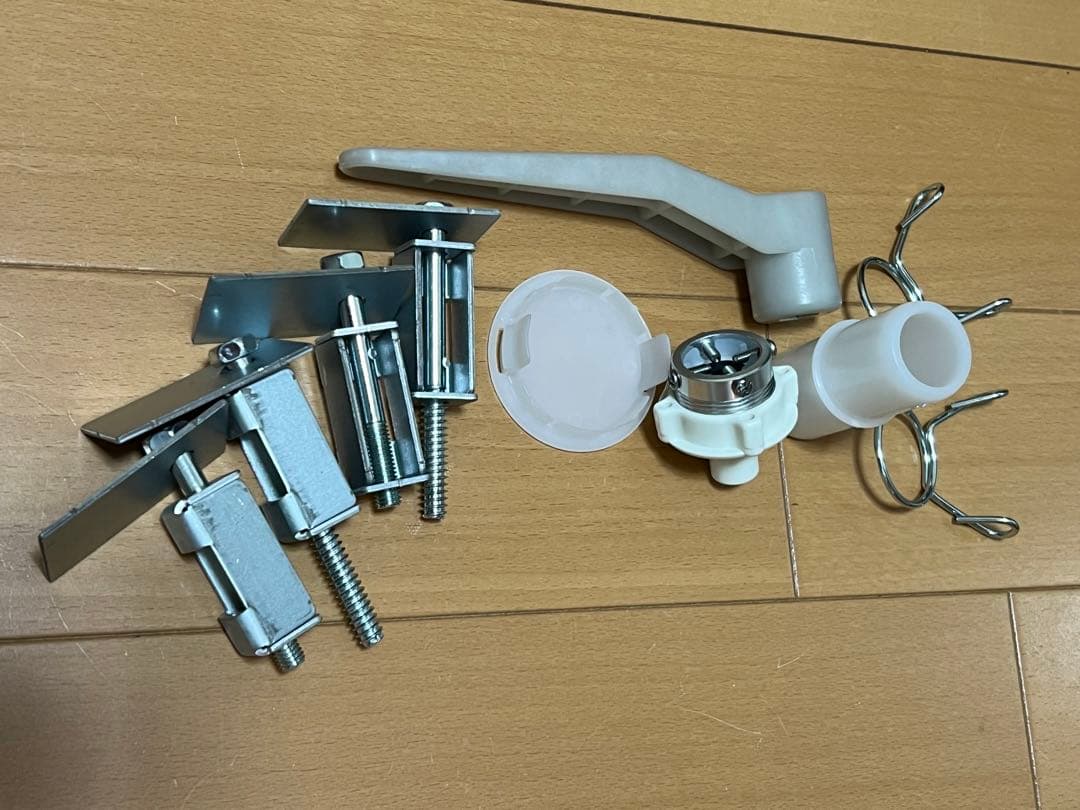 東芝 ZABOON ドラム式洗濯乾燥機 輸送用ボルト 据付付属品 工具 - メルカリ