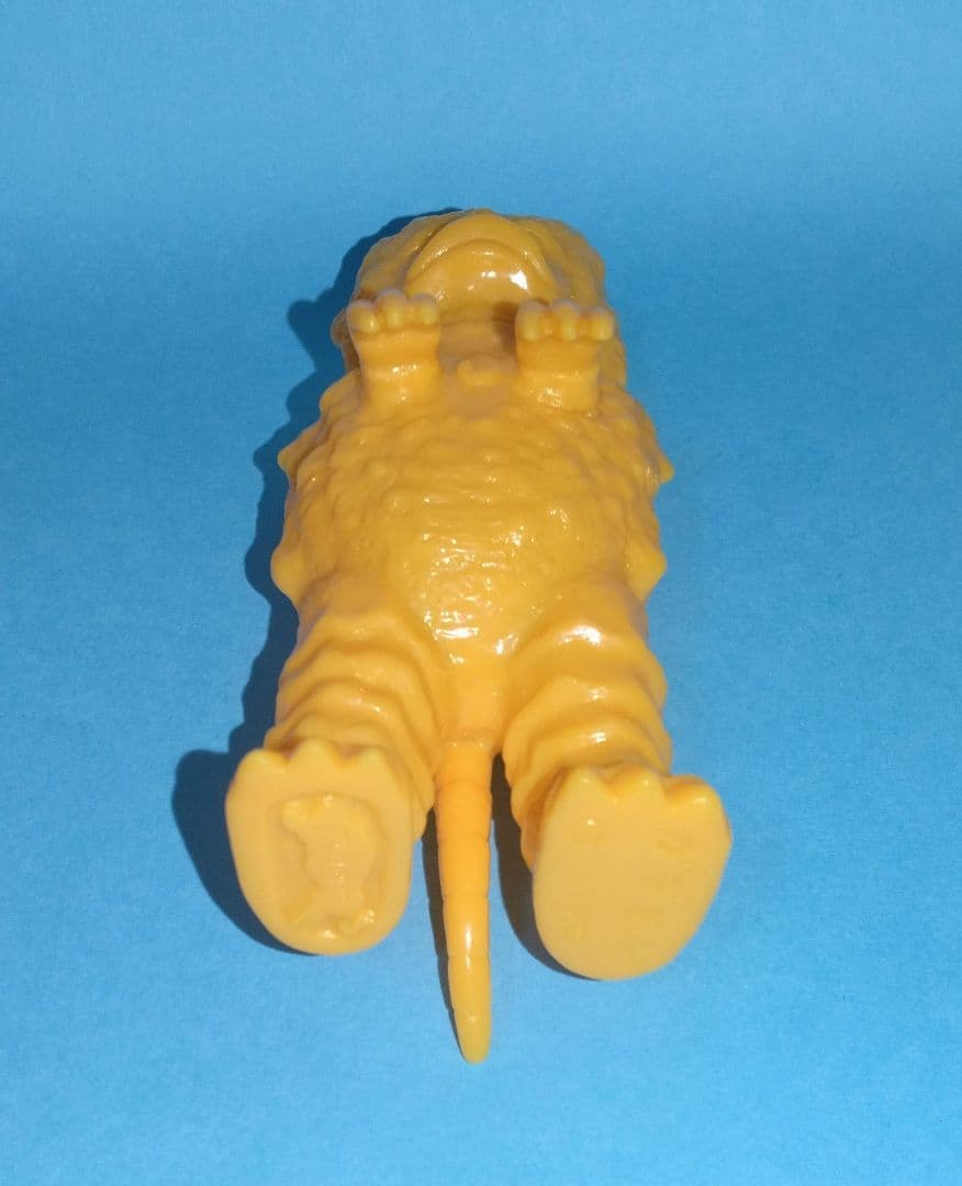 大ブルマァク展】ガラモン・ミニソフビ（黄色）入場者特典 - メルカリ