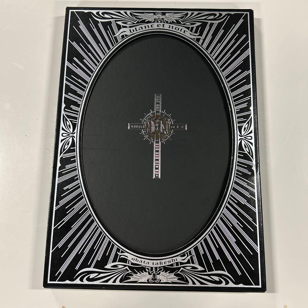 小畑健画集『blanc et noir』（ブラン エ ノワール） 小畑健画集「blanc et noir」 | 小畑 健 |本 | 通販 | Amazon