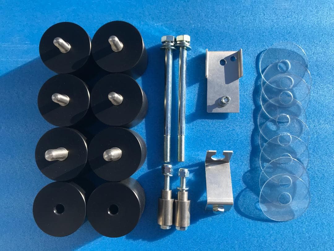 【業界最安】ジムニー ボディーリフトキット(JB23/33/43用) 52mm黒 ジムニー JB23/33/43 50mmボディーリフトキット : エアロ.カスタム