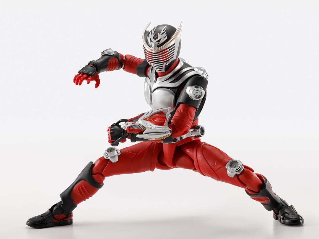 【新品・未開封】 S.H.Figuarts 真骨彫製法 仮面ライダー龍騎