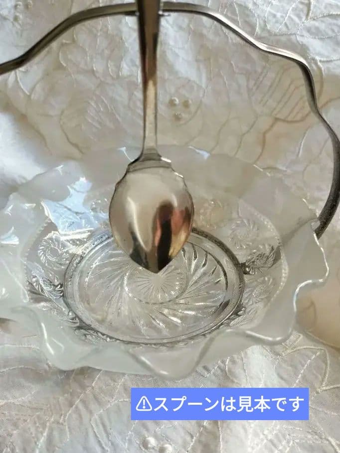 ジャムディッシュ　ジャム入れ　英国アンティーク　イギリス　アフタヌーンティー 英国で見つけたアンティークの食器、シルバープレートのジャム