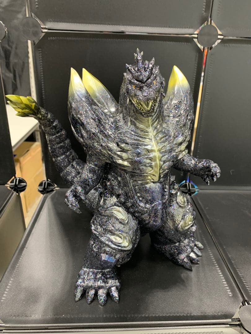 ワンフェス 2026 冬 FrogTree スペースゴジラ 那由多 - メルカリ