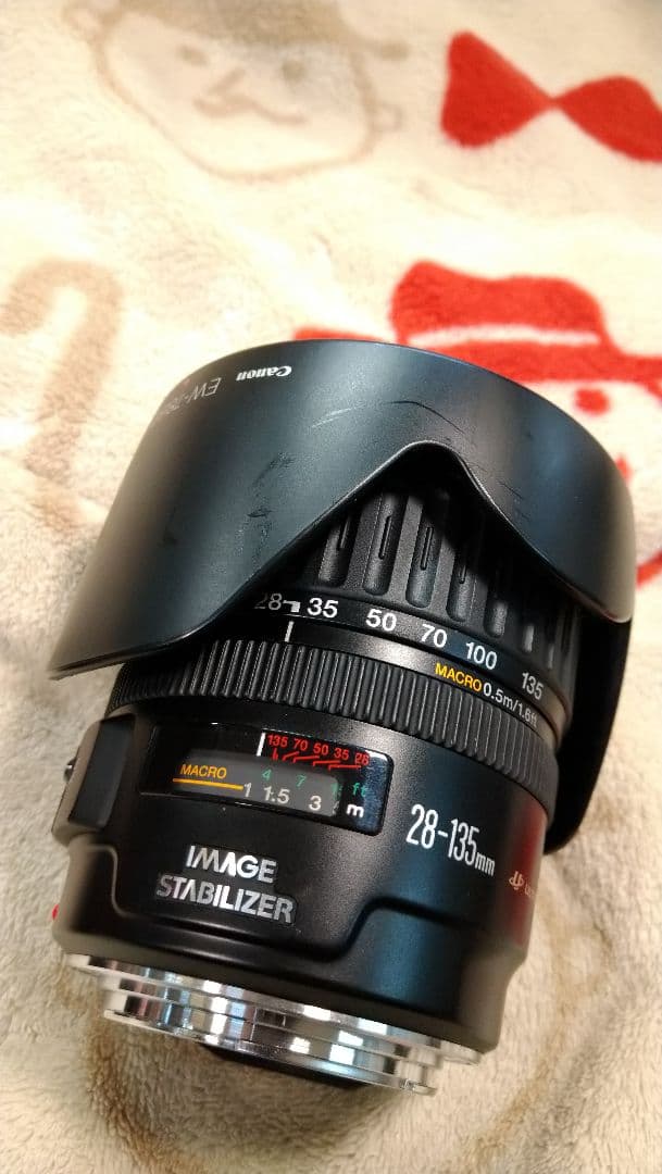 レンズ　 Canon　EF 28-135mm F3.5-5.6 IS USM