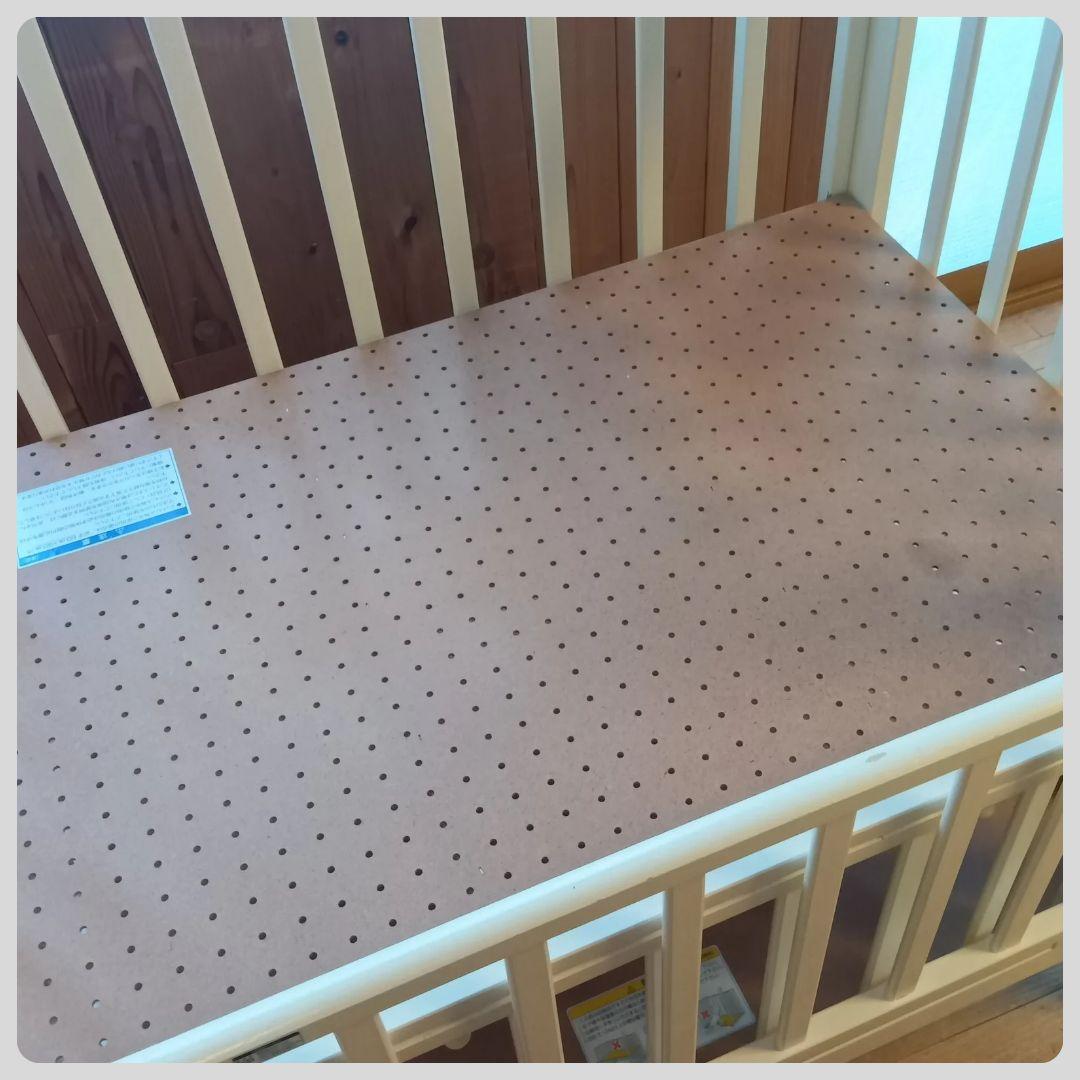 《送料無料❣️１点限り❣️》カトージ　ベビーベッド　 ミニ立ちベッド⭐︎ ぴーこ