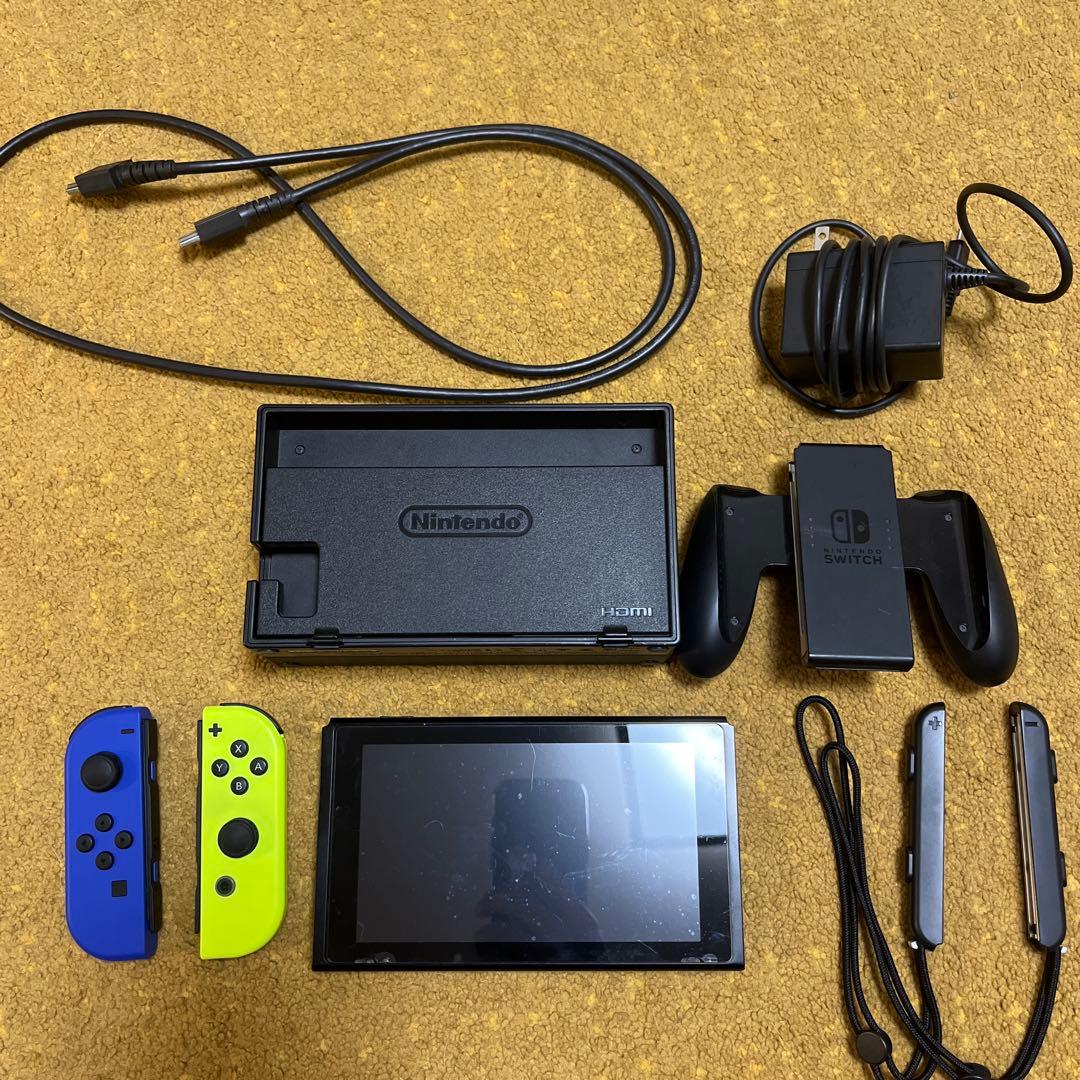 かすたーど Joy-Con付きNintendo Switch本体 Nintendo Switch 本体（有機ELモデル）【Joy-Con(L)/(R) ホワイト