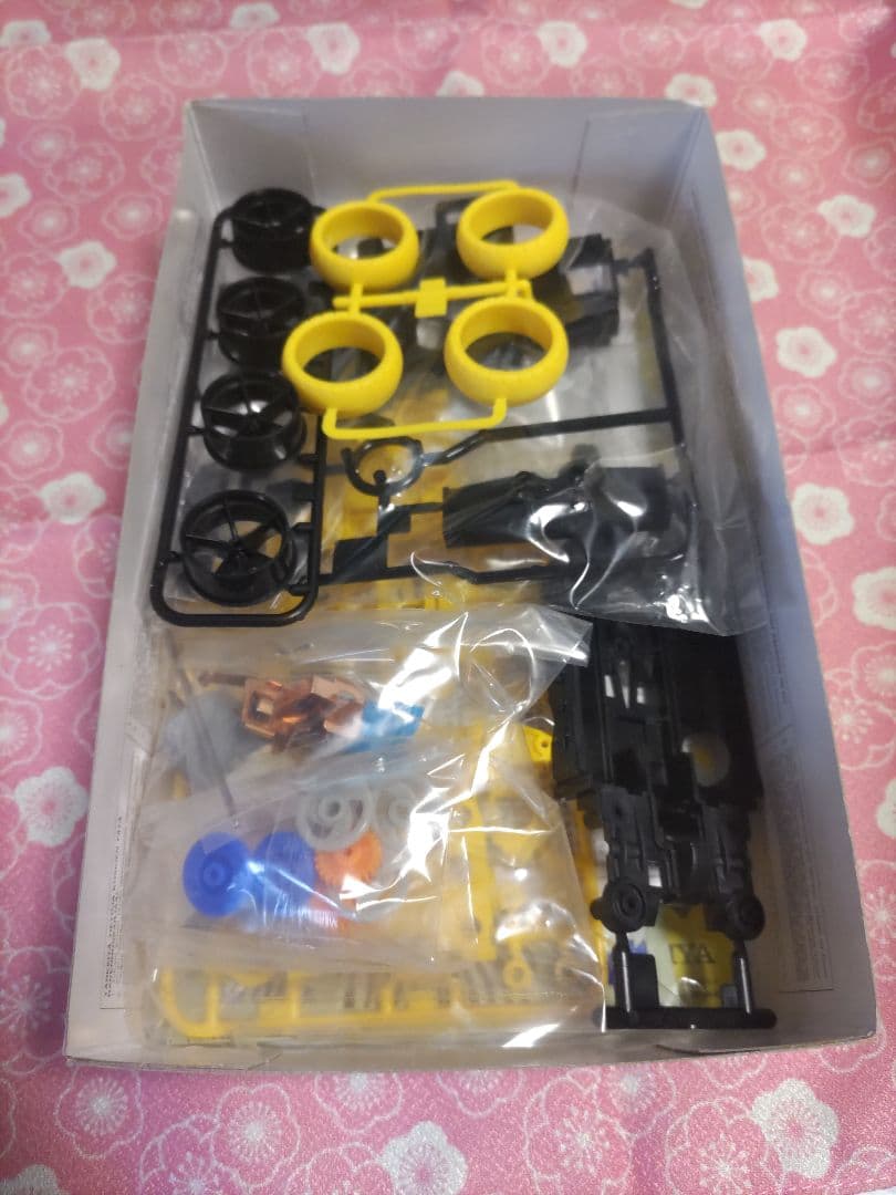 阪神タイガースミニ四駆、灰皿、アルミコースター、オマケで2003優勝