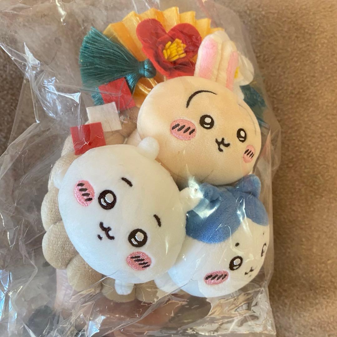 ちいかわ しめ縄なぬいぐるみ ハチワレ うさぎ - メルカリ