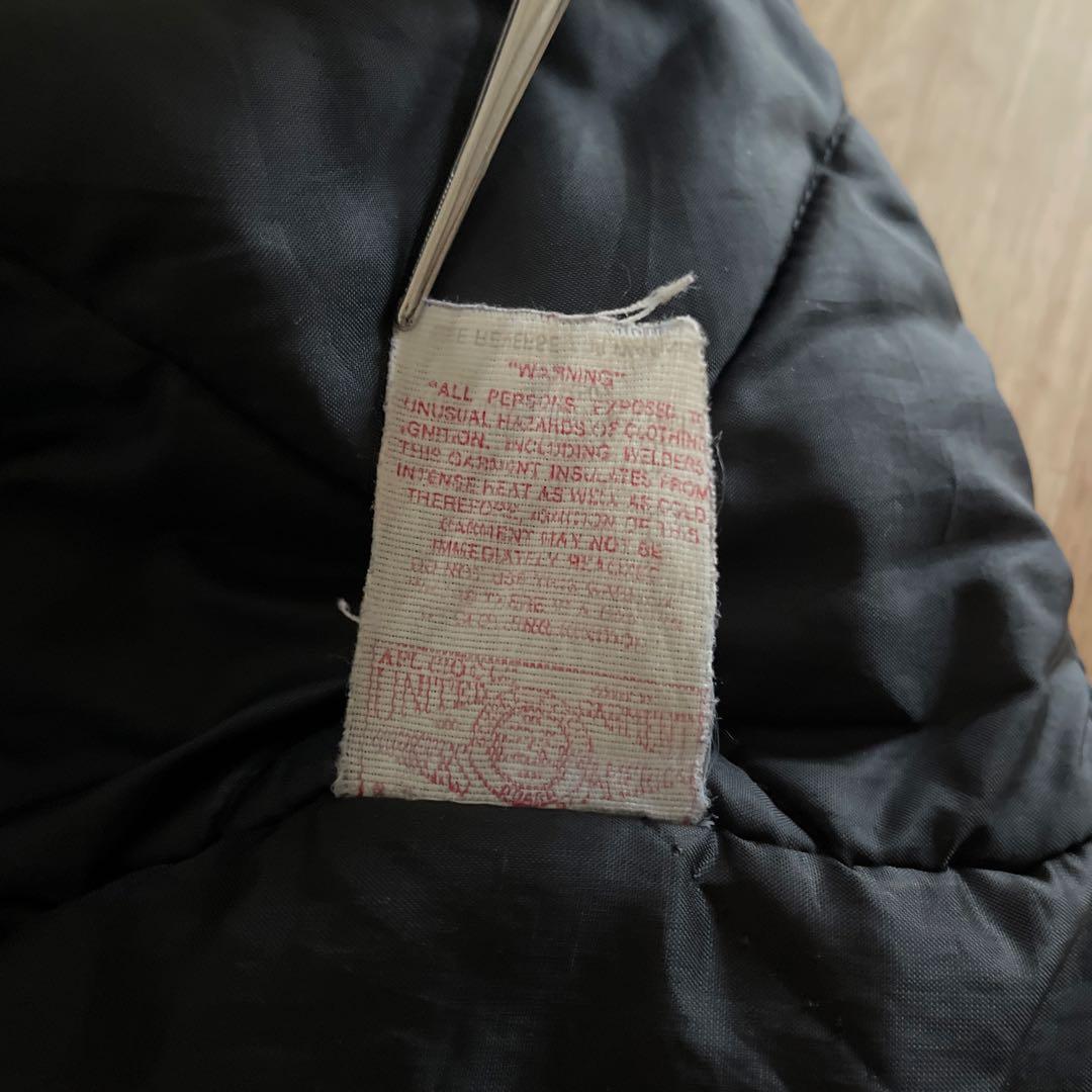 80's USA製Carhartt カーハート ダックベスト 胸ロゴ 腰ゴム M - メルカリ