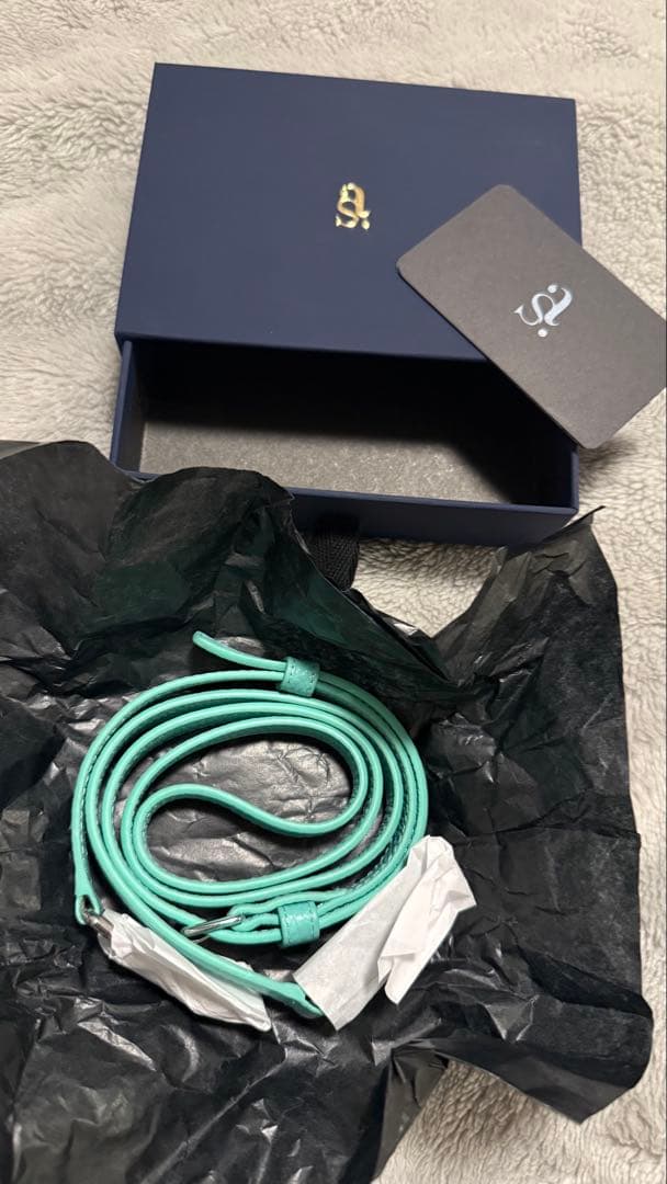 鈴木亜美さん　iPhoneケース　ストラップ　送料込み 鈴木亜美さん iPhoneケース 新品未開封 - メルカリ