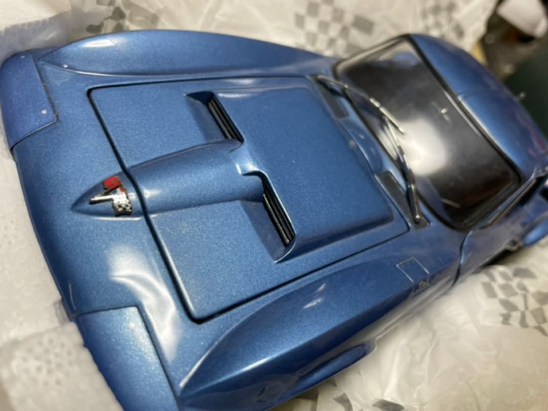 シボレーコルベット グランドスポーツ exoto シボレーコルベットZR1Xの限定仕様「クエイル シルバー リミテッド