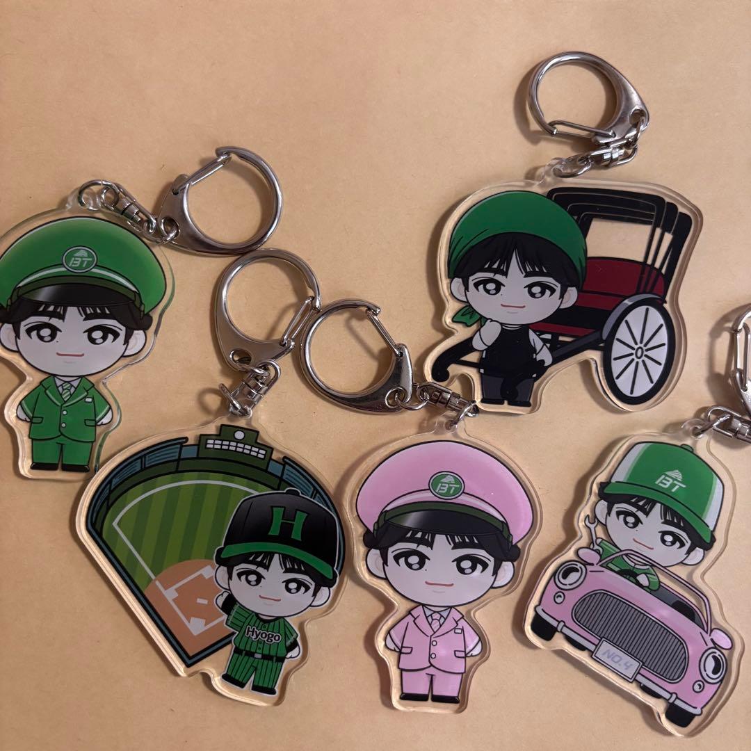 超特急 タクヤ EVE ご当地アクキー まとめ売り - メルカリ