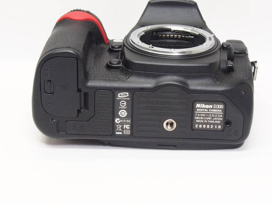 □S数2775回□ ニコン Nikon D300 ボディ 《 美品 動作光学良好 - メルカリ
